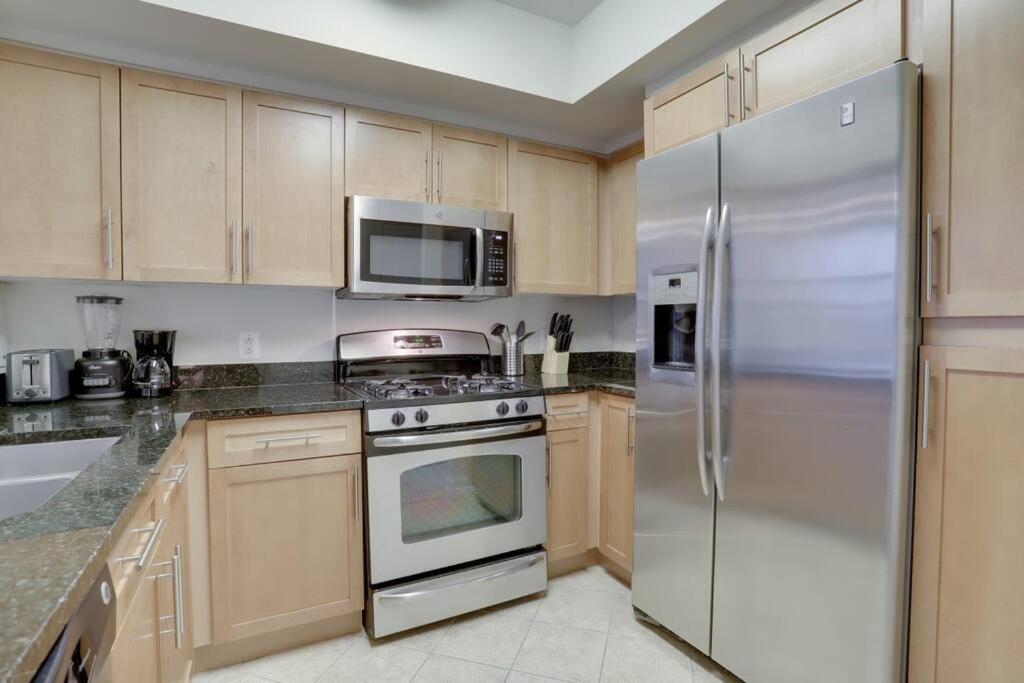 Prime Location Retreat Close To Dc And Metro Arlington Exterior photo