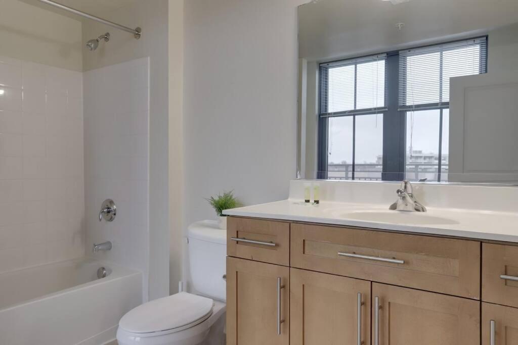 Prime Location Retreat Close To Dc And Metro Arlington Exterior photo