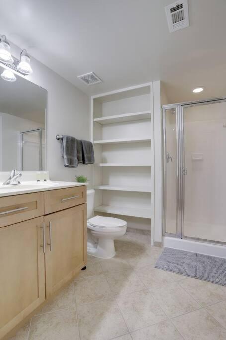 Prime Location Retreat Close To Dc And Metro Arlington Exterior photo