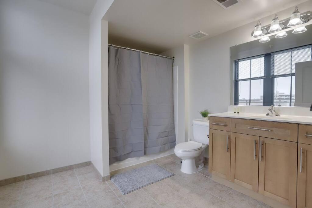 Prime Location Retreat Close To Dc And Metro Arlington Exterior photo