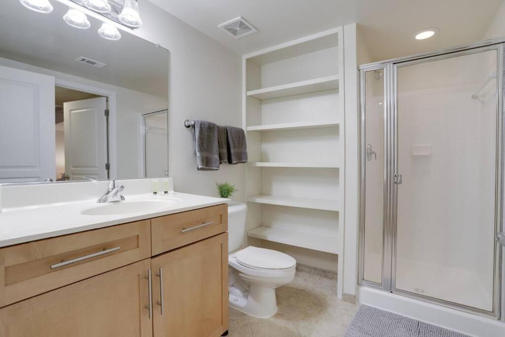 Prime Location Retreat Close To Dc And Metro Arlington Exterior photo